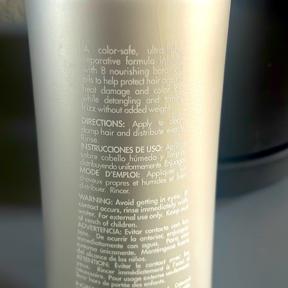 Designline - Weightless Conditioner - Picture 2 of 2